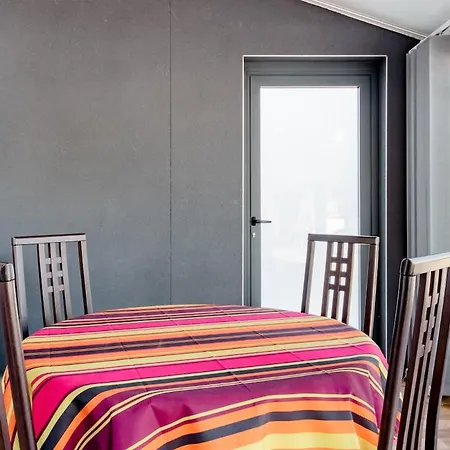 De L'avance 28m2 Apartment *